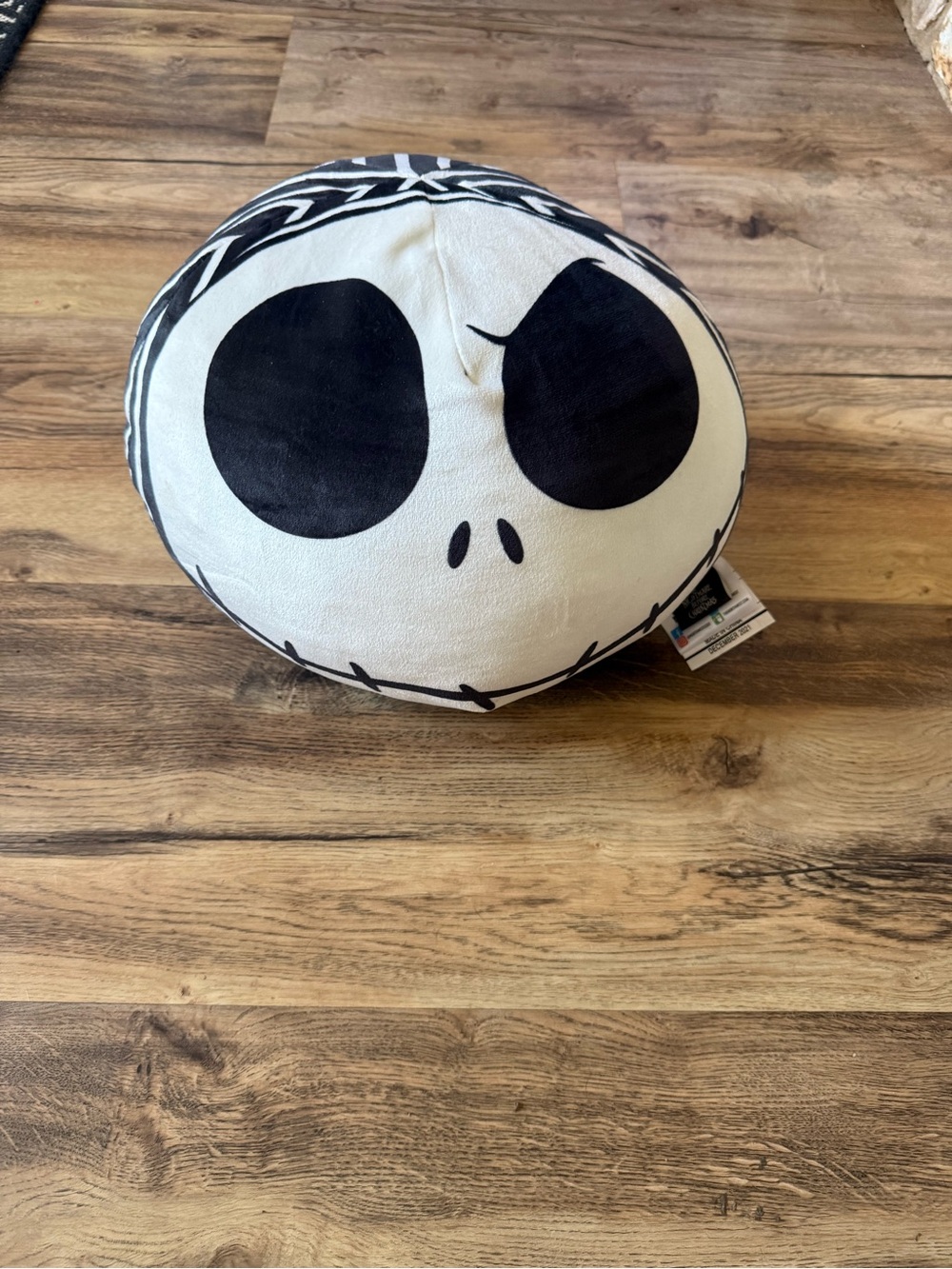The Nightmare Skull Round Decorative Pillow - White & Black